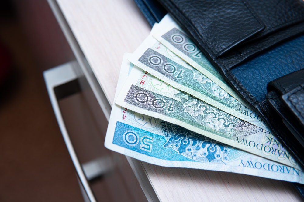 Wyższa płaca minimalna - wzrosły niektóre składki, grzywny i kwoty świadczeń pracowniczych
